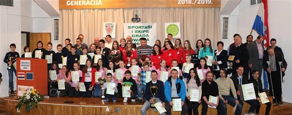 Dodijeljena priznanja "Zajednice sportskih udruga grada Ivanca" za 2018. godinu: Nagrade primili članovi "DŠR Lančić-Knapić" – Gordana Habek i Drago Lončar