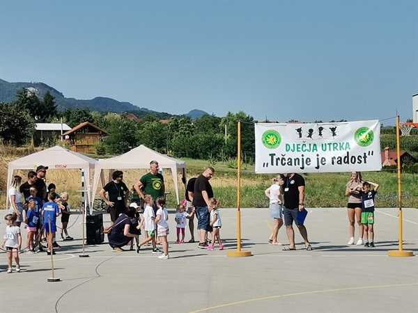 Održana 10. jubilarna DJEČJA UTRKA LANČIĆ - KNAPIĆ - " Trčanje je radost ! "